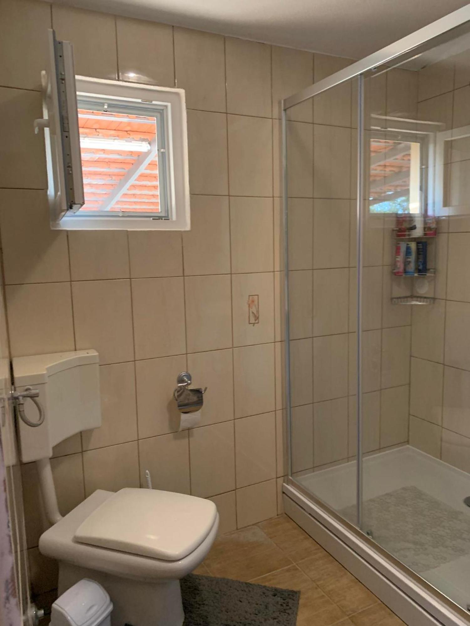 Kuca Za Iznajmljivanje Andrija